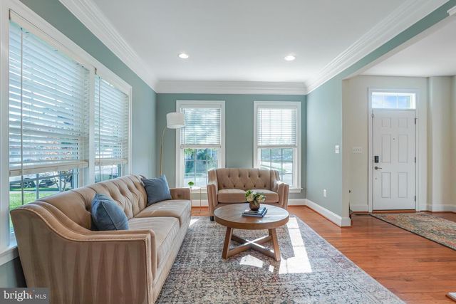 41443 CARRIAGE HORSE DR, Aldie, VA 20105