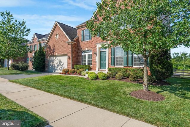 41443 CARRIAGE HORSE DR, Aldie, VA 20105