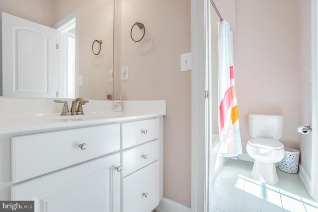 41443 CARRIAGE HORSE DR, Aldie, VA 20105