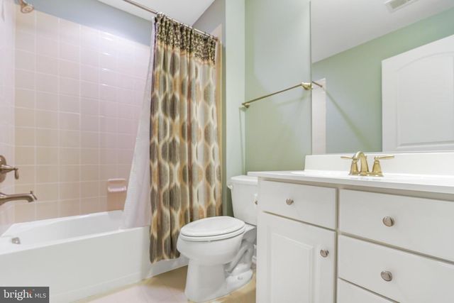 41443 CARRIAGE HORSE DR, Aldie, VA 20105