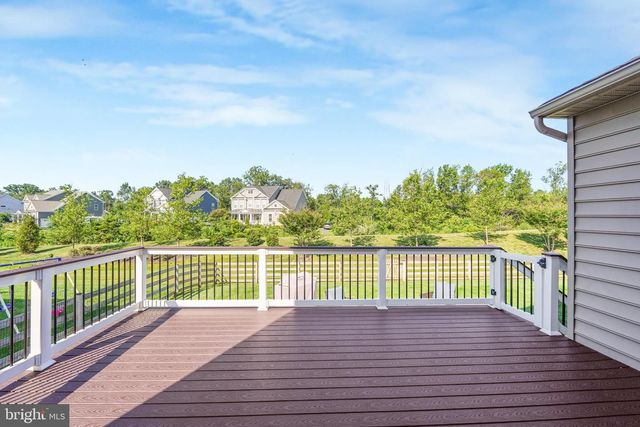 41443 CARRIAGE HORSE DR, Aldie, VA 20105