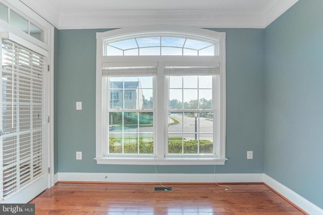 41443 CARRIAGE HORSE DR, Aldie, VA 20105