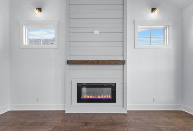 113 Aspen Pine Dr, Clarksville, TN 37043