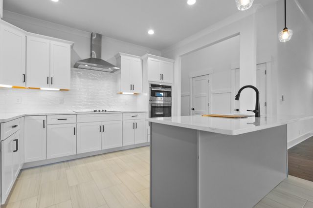 113 Aspen Pine Dr, Clarksville, TN 37043