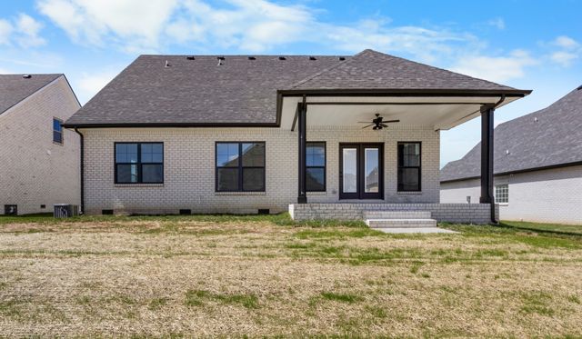 113 Aspen Pine Dr, Clarksville, TN 37043