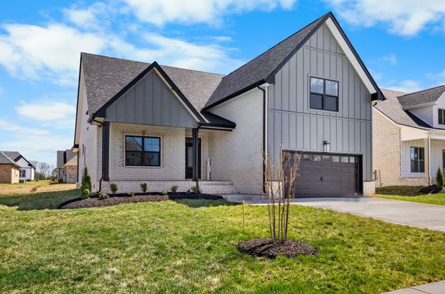 113 Aspen Pine Dr, Clarksville, TN 37043