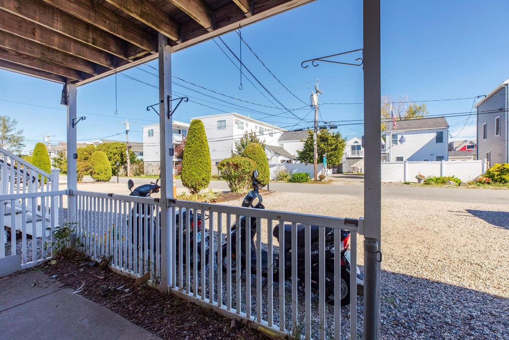 Image 18 of property listing at 18 Whitten Street B, Hampton, NH 03842