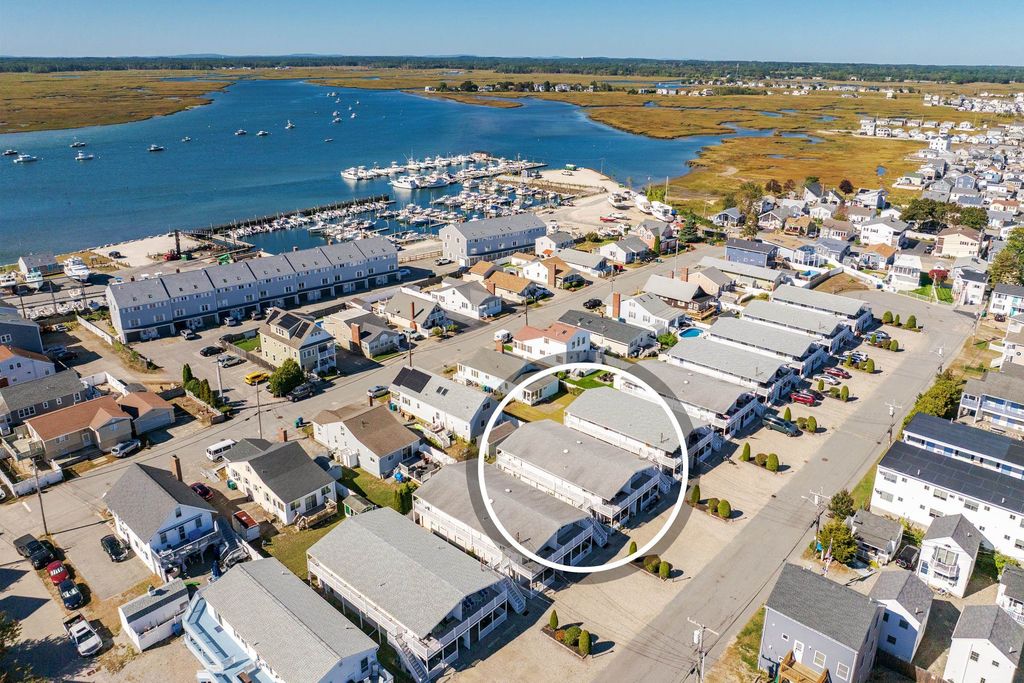 Image 23 of property listing at 18 Whitten Street B, Hampton, NH 03842