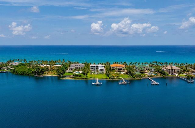 1660 S Ocean Boulevard, Manalapan, FL 33462