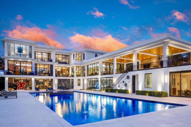 1660 S Ocean Boulevard, Manalapan, FL 33462