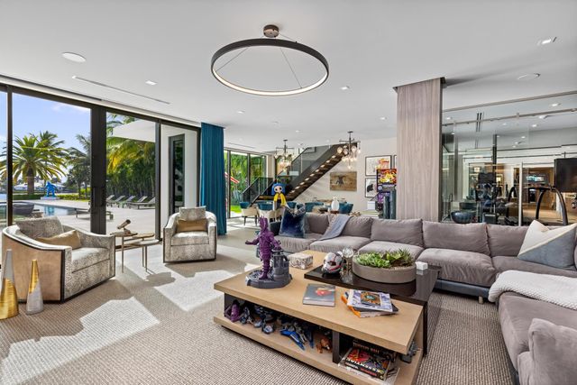 1660 S Ocean Boulevard, Manalapan, FL 33462