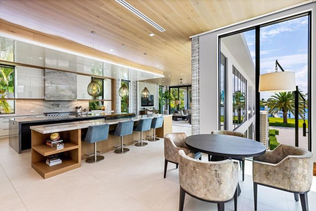 1660 S Ocean Boulevard, Manalapan, FL 33462