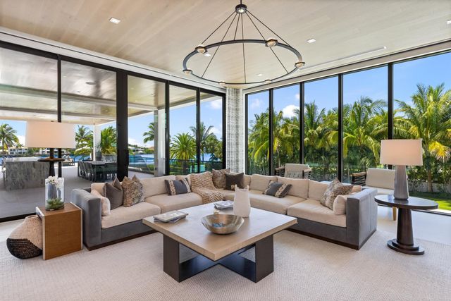 1660 S Ocean Boulevard, Manalapan, FL 33462