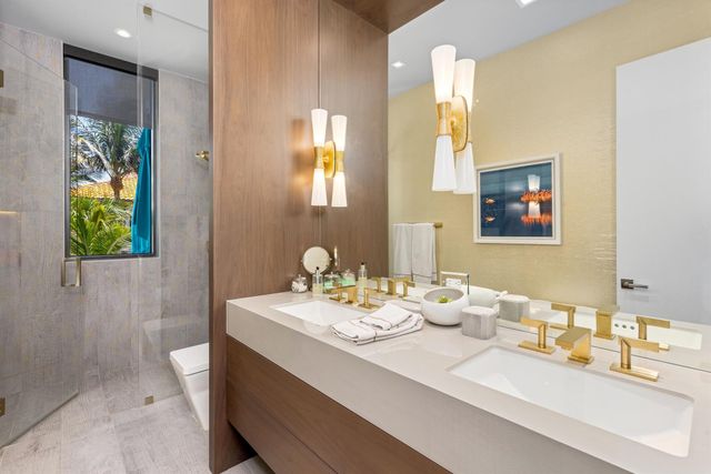 1660 S Ocean Boulevard, Manalapan, FL 33462