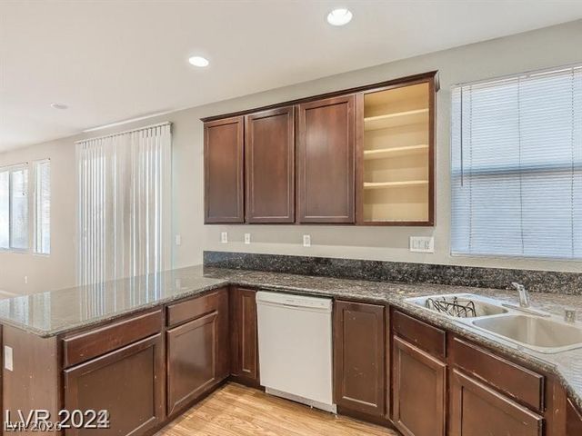 5537 Ayers Cliff Street, North Las Vegas, NV 89081