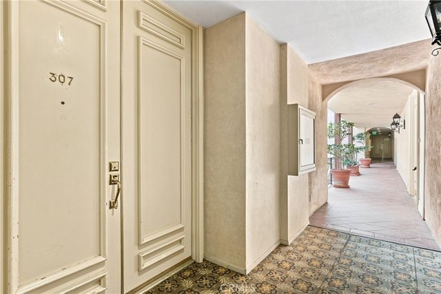 2525 Via Campesina 307, Palos Verdes Estates, CA 90274