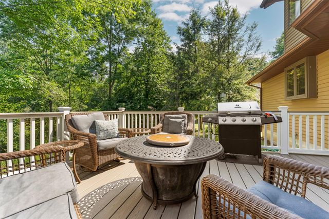 5893 Mary King Drive, Summit Twp, MI 49201