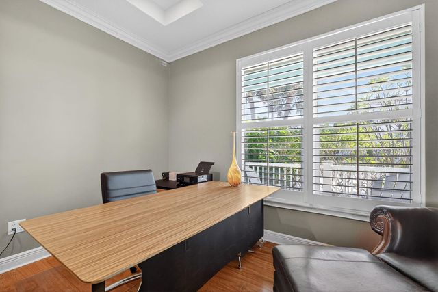 8551 SE Driftwood Street, Hobe Sound, FL 33455