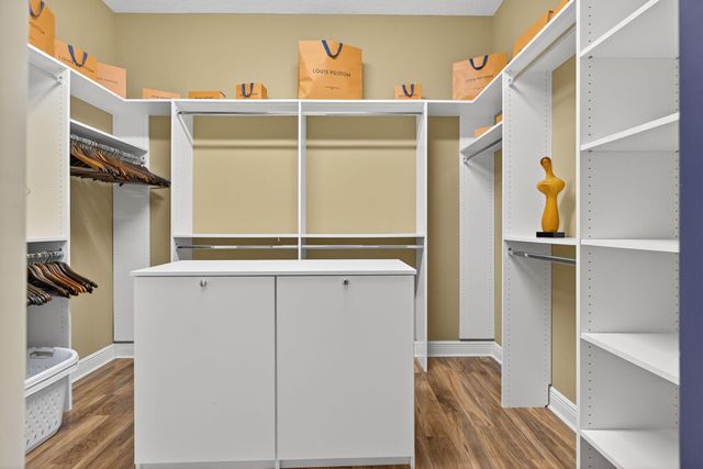 8551 SE Driftwood Street, Hobe Sound, FL 33455