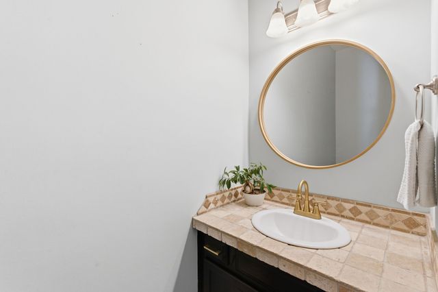 5117 W Oak Highland Dr, Antioch, TN 37013