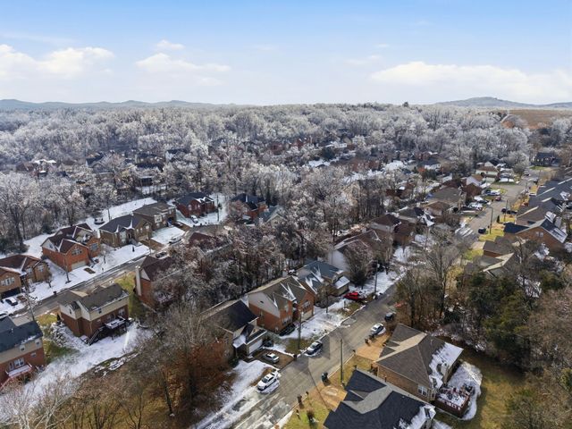 5117 W Oak Highland Dr, Antioch, TN 37013