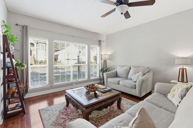 5117 W Oak Highland Dr, Antioch, TN 37013