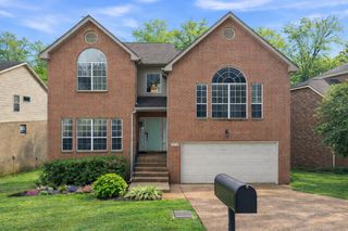 5117 W Oak Highland Dr, Antioch, TN 37013