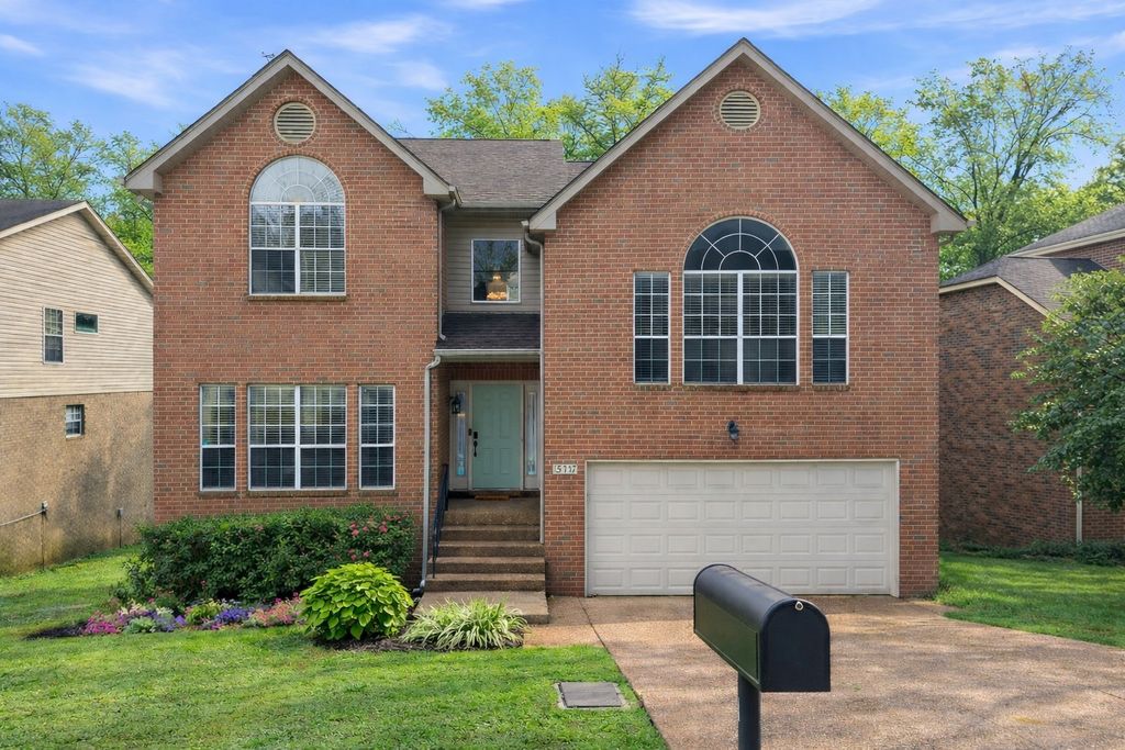 5117 W Oak Highland Dr, Antioch, TN 37013