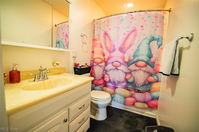 901 56th Street, Vienna, WV 26105