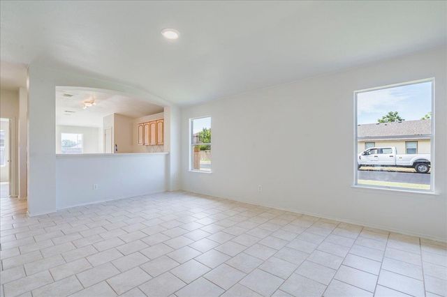 100 Easy ST, Hutto, TX 78634