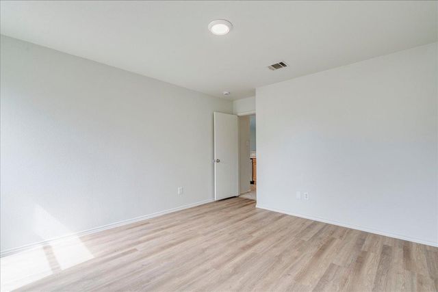 100 Easy ST, Hutto, TX 78634