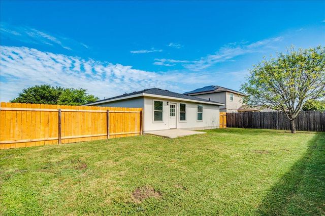 100 Easy ST, Hutto, TX 78634