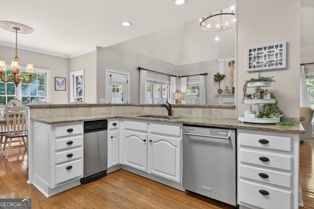 206 Montrose Drive, Mcdonough, GA 30253