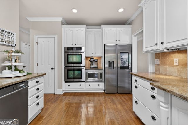 206 Montrose Drive, Mcdonough, GA 30253