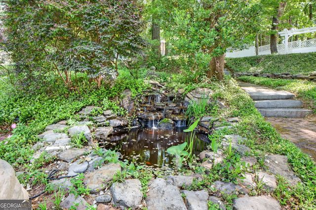 206 Montrose Drive, Mcdonough, GA 30253