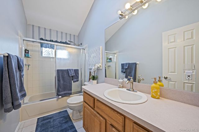 9 Minto Court, Centereach, NY 11720