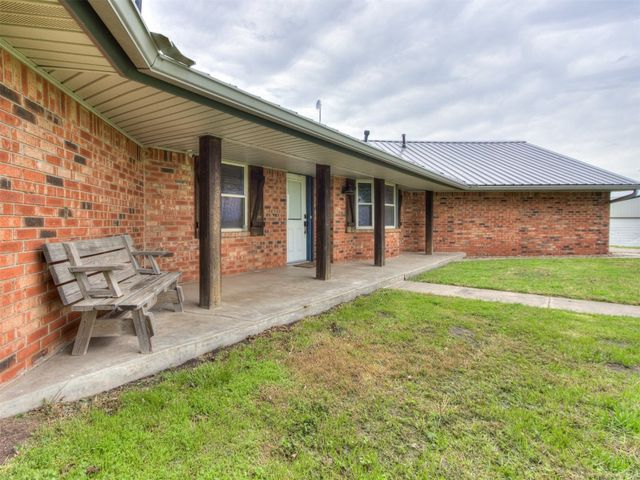6524 W Smith Road, El Reno, OK 73036