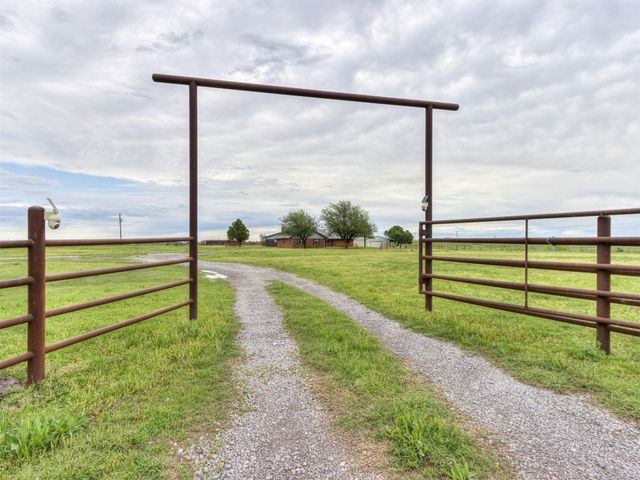 6524 W Smith Road, El Reno, OK 73036