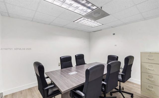 66 W FLAGLER ST 502, Miami, FL 33130