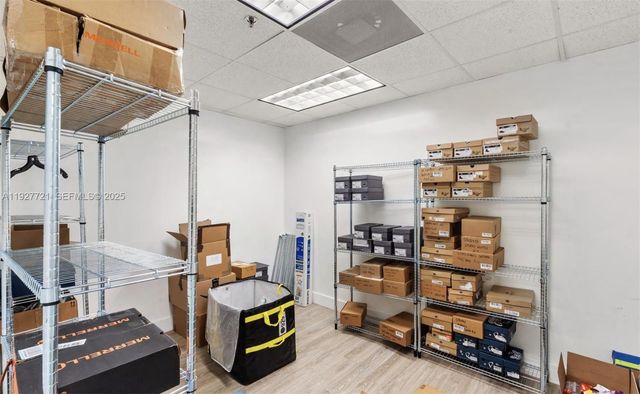 66 W FLAGLER ST 502, Miami, FL 33130