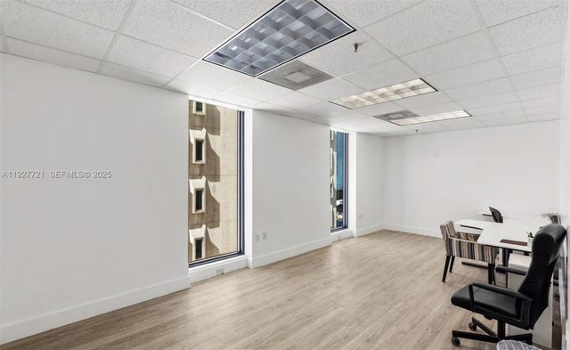 66 W FLAGLER ST 502, Miami, FL 33130