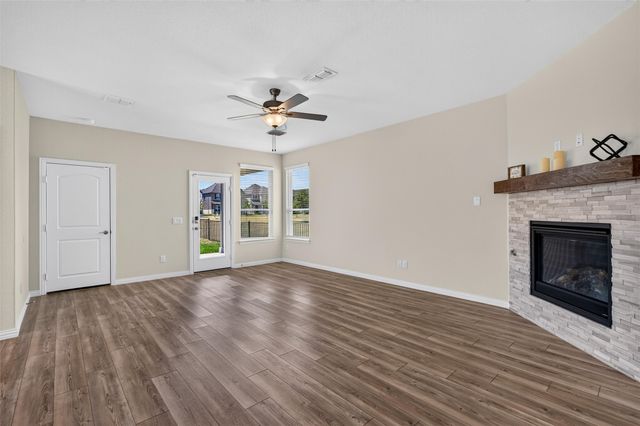 8715 Royal Star Road, Rowlett, TX 75089