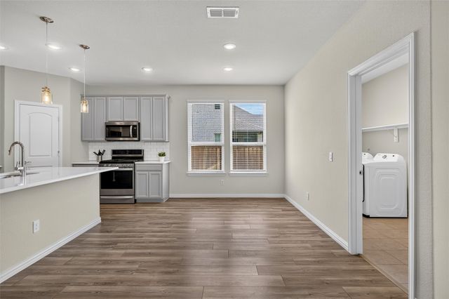 8715 Royal Star Road, Rowlett, TX 75089