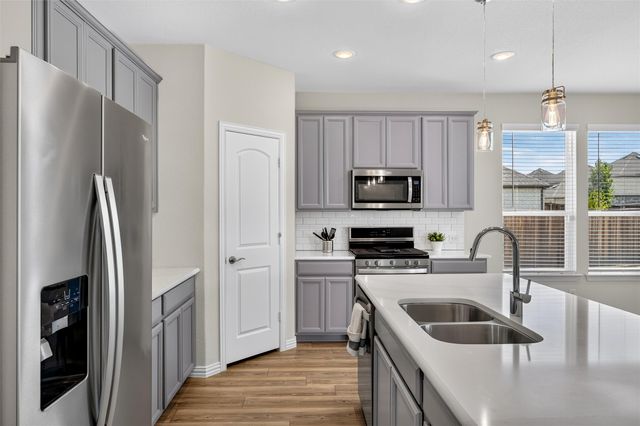 8715 Royal Star Road, Rowlett, TX 75089