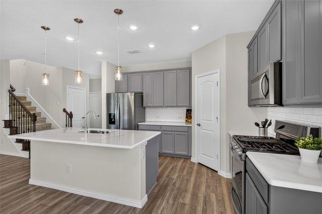 8715 Royal Star Road, Rowlett, TX 75089