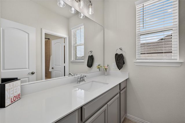 8715 Royal Star Road, Rowlett, TX 75089