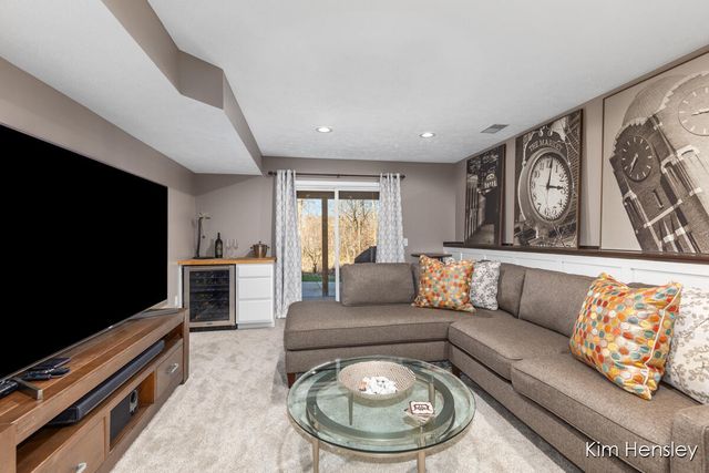 473 Orchard Drive, Rockford, MI 49341