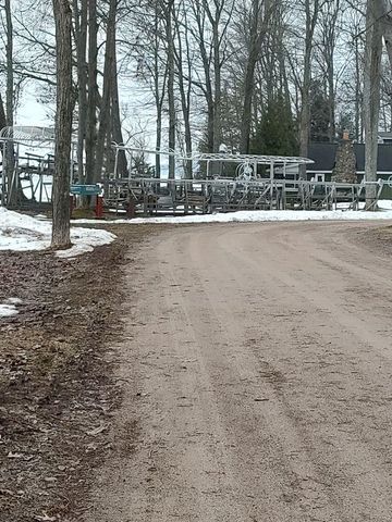 4150 Central Street, Green Lake Twp, MI 49643