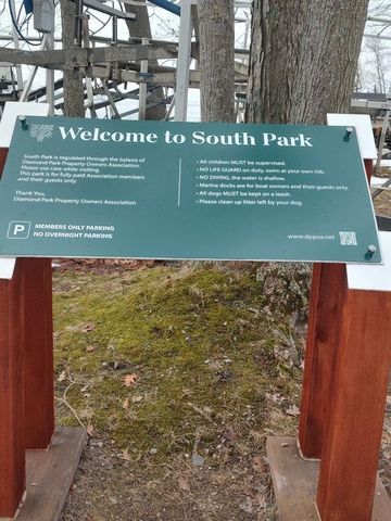 4150 Central Street, Green Lake Twp, MI 49643