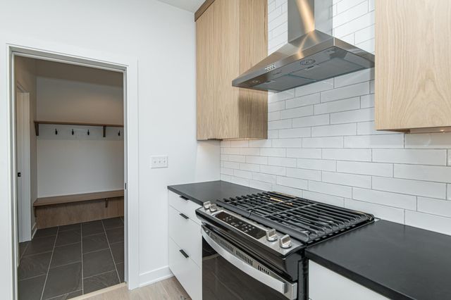 2811 Wildflower Lane SW, Rochester, MN 55902